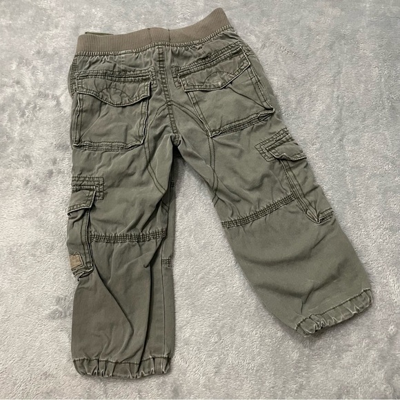 BUNDLE Toddler Pants Old Navy, Carter’s, H&M Size 2T and 3T - Picture 3 of 13